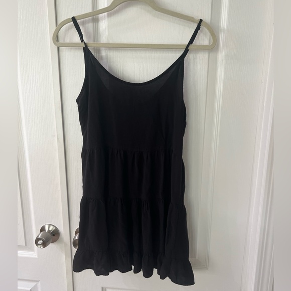 Black Strappy Ruffle Top - Picture 5 of 7